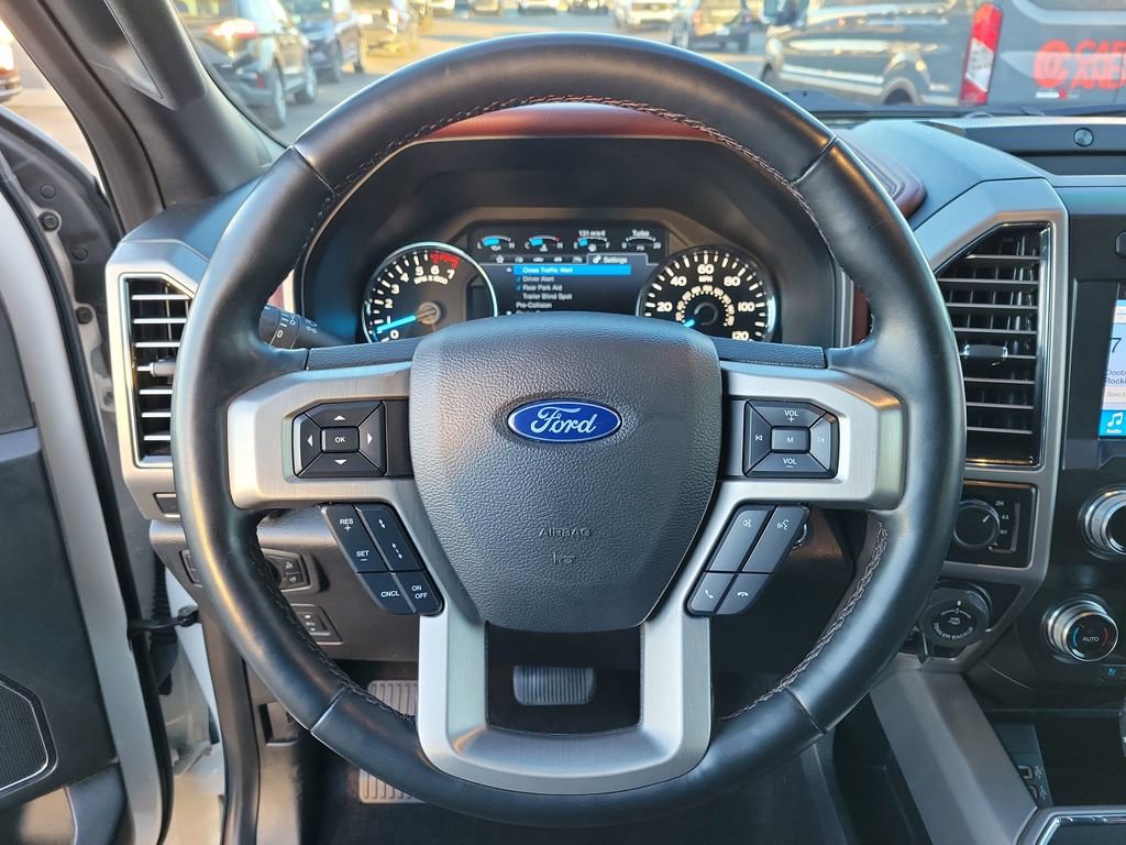 Certified 2019 Ford F150 Platinum w/ Equipment Group 701A Luxury image 22