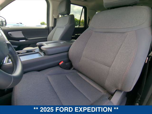 Certified 2025 Ford Expedition Active RWD image 20