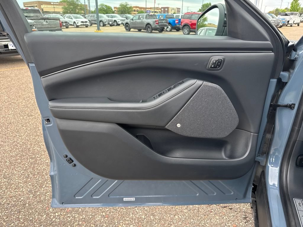 Certified 2023 Ford Mustang Mach-E Premium AWD/4WD image 27