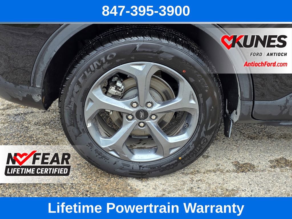 Certified 2025 Ford Escape ST-Line AWD/4WD image 10