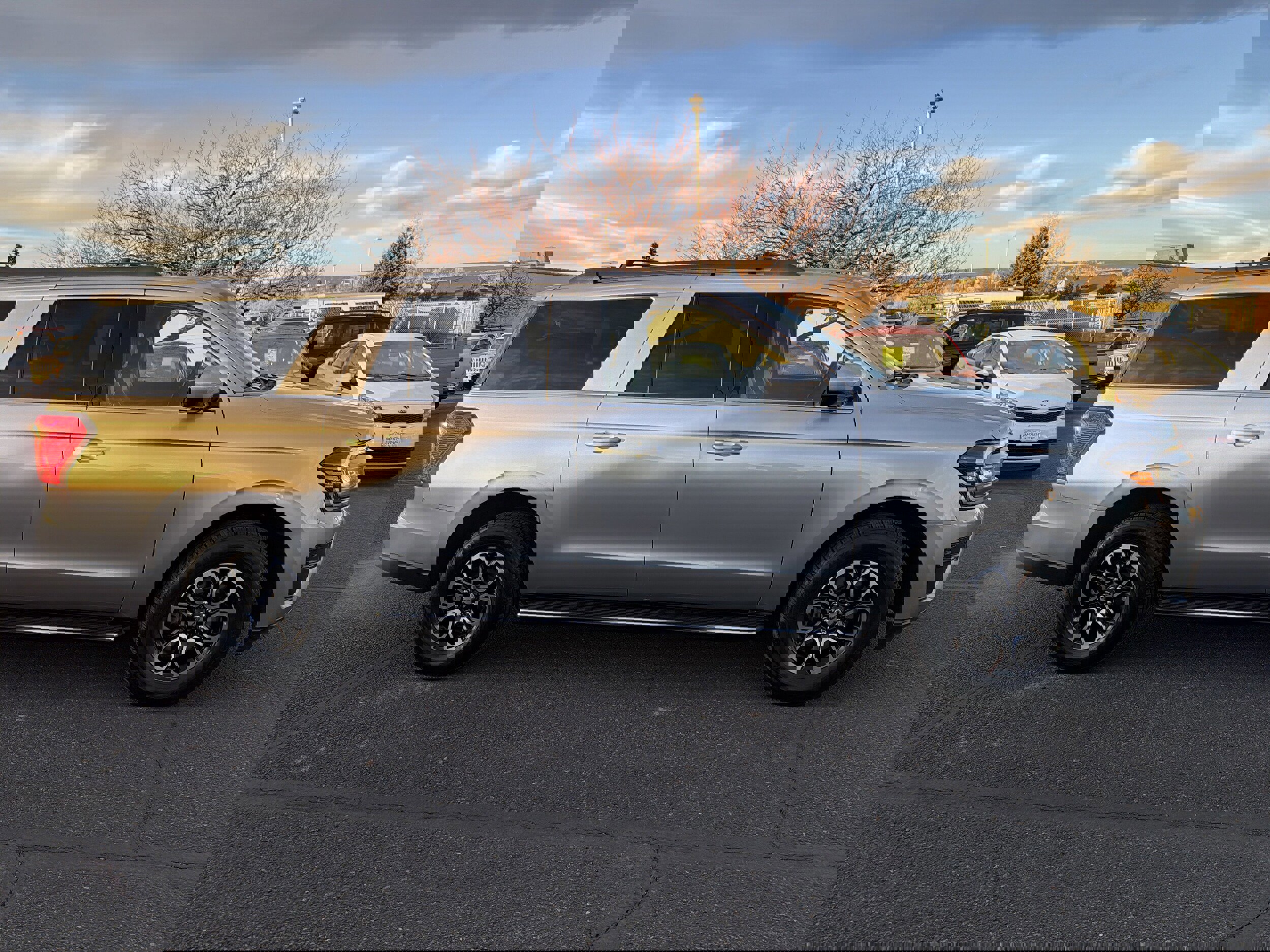 Certified 2023 Ford Expedition Max XLT image 5