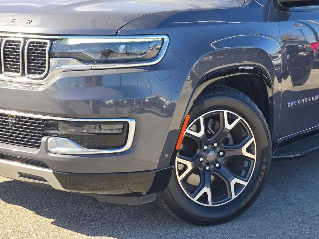 Used 2023 Jeep Wagoneer L Series III w/ Preferred Equipment Group image 8