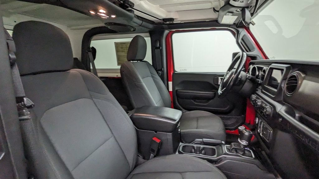 Used 2021 Jeep Wrangler Sport AWD/4WD image 35