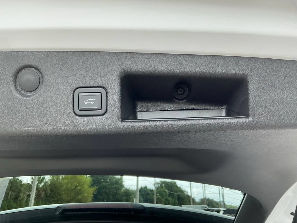Used 2024 Chevrolet Equinox Premier FWD image 20