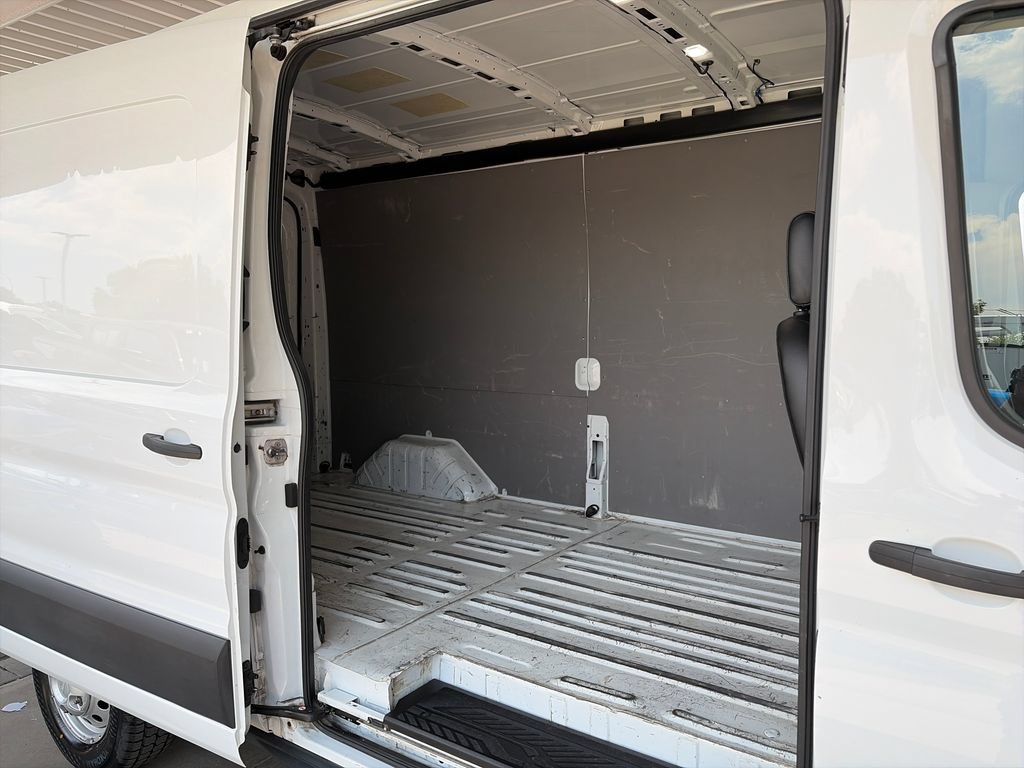 Certified 2023 Ford Transit 250 Medium Roof AWD image 24