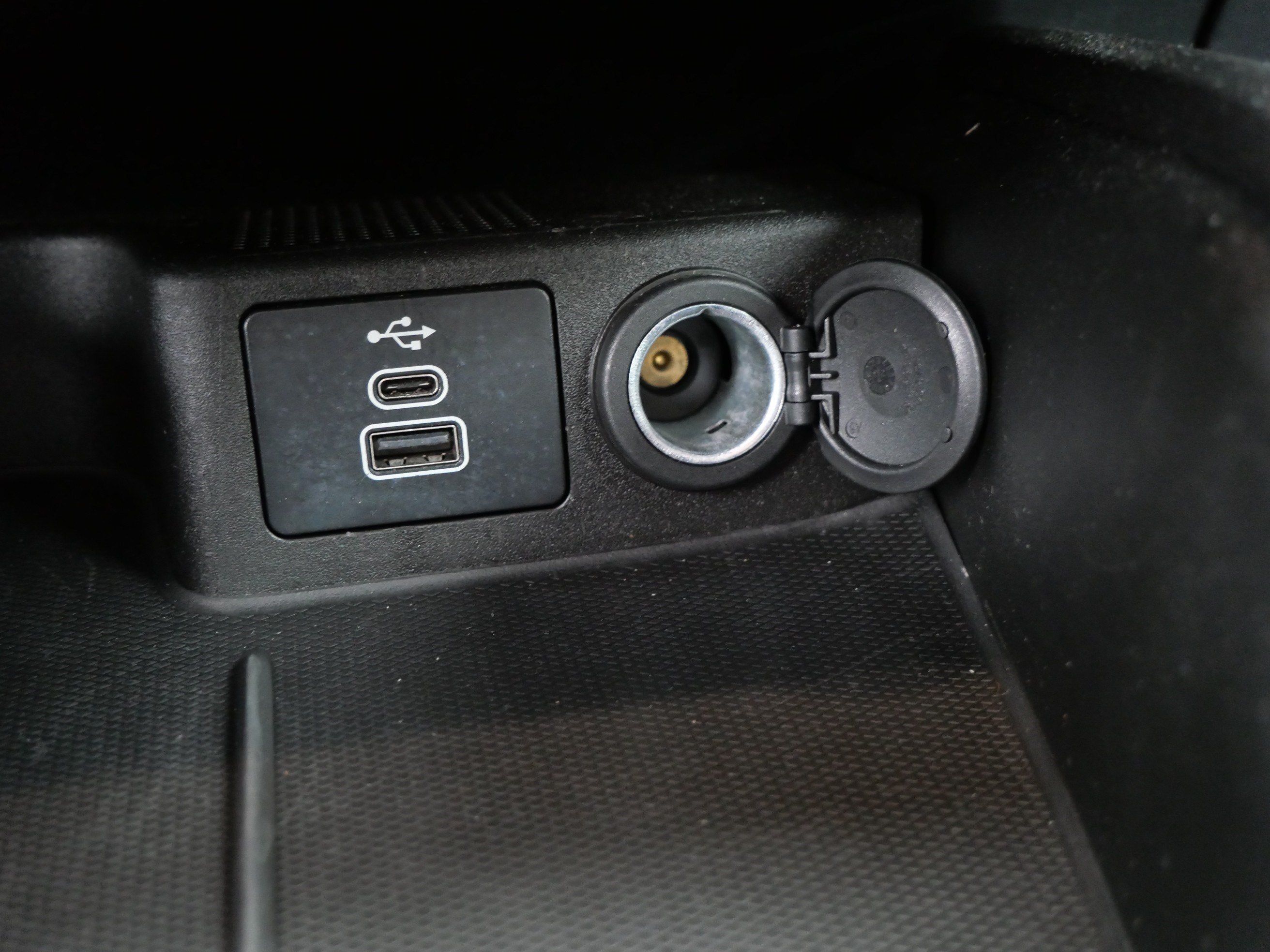 Certified 2024 Ford Escape Active AWD/4WD image 31