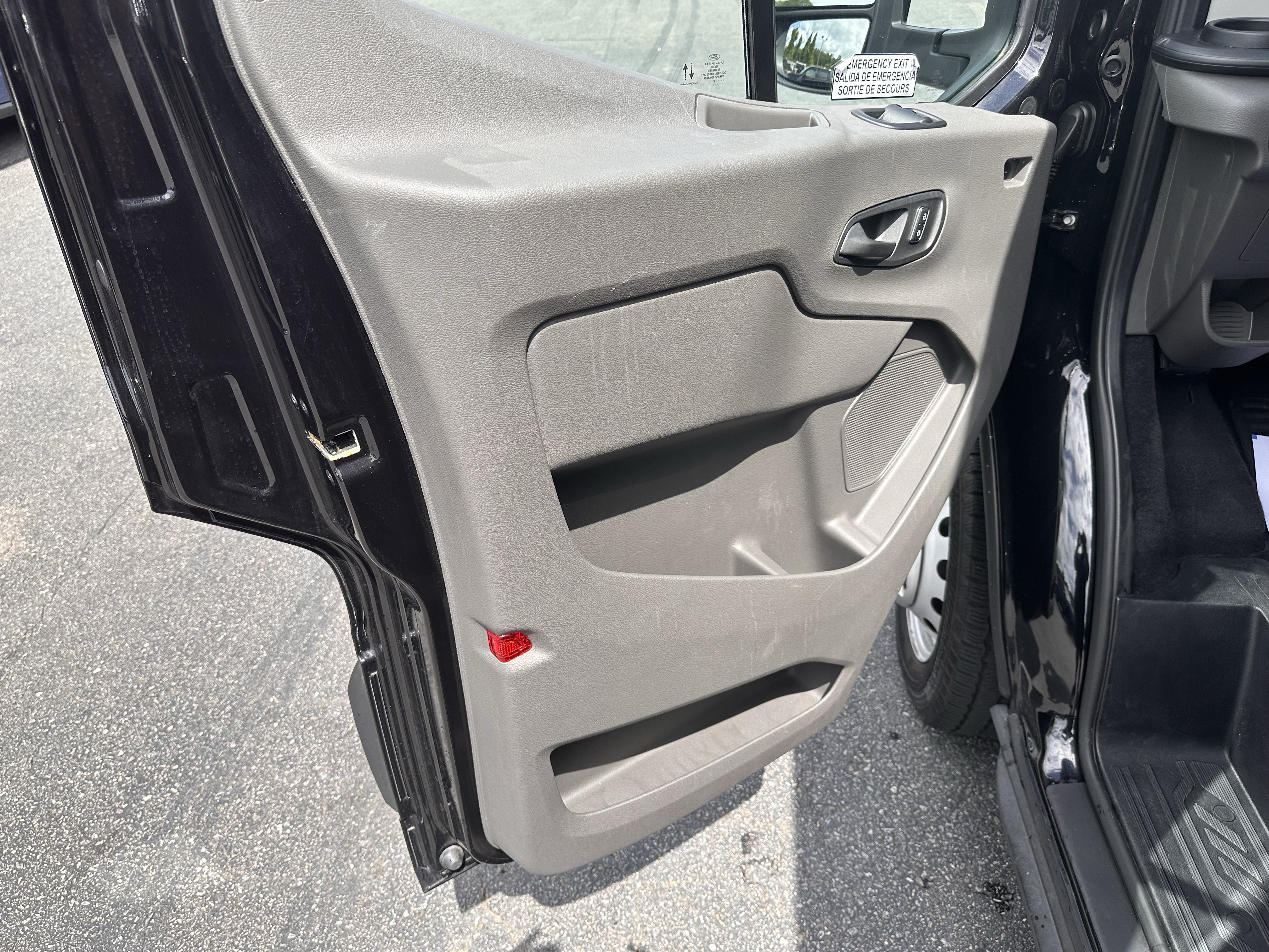 Certified 2025 Ford Transit 350 XLT RWD image 8