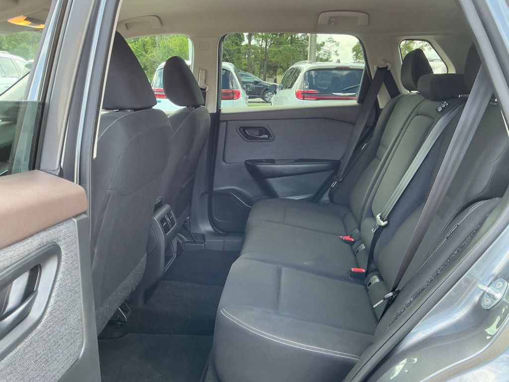 Used 2023 Nissan Rogue S AWD/4WD image 21