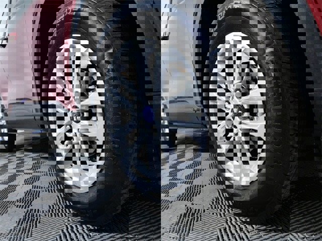 Certified 2022 Ford Escape SE w/ Cold Weather Package image 2