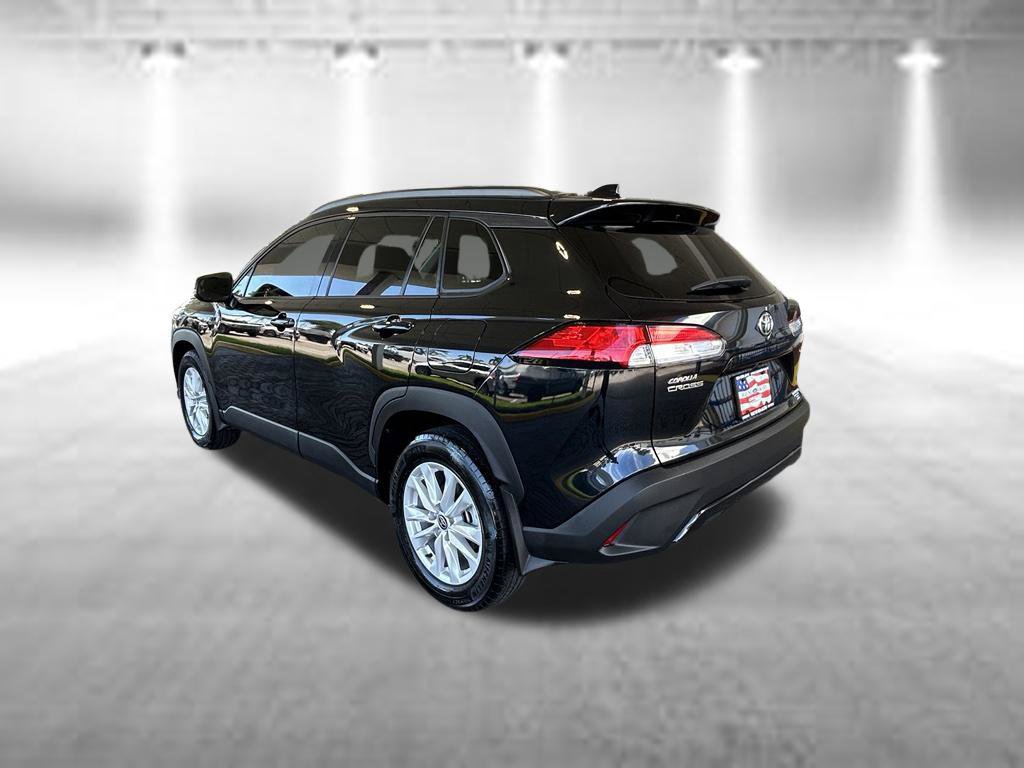 Used 2024 Toyota Corolla Cross LE FWD image 7