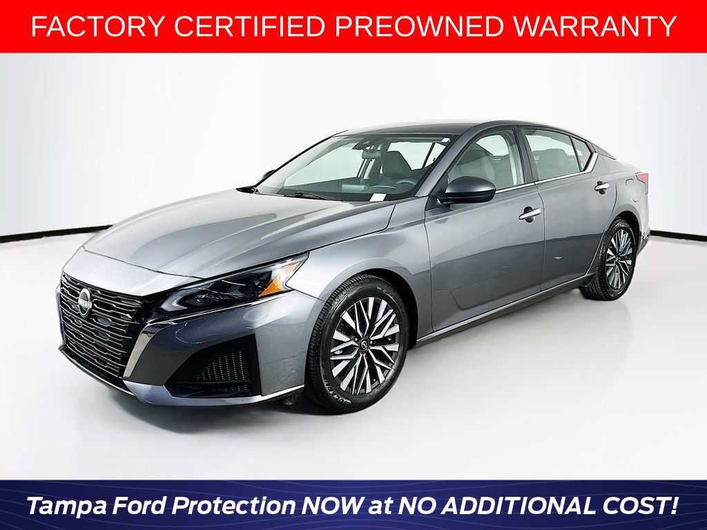 Used 2024 Nissan Altima 2.5 SV