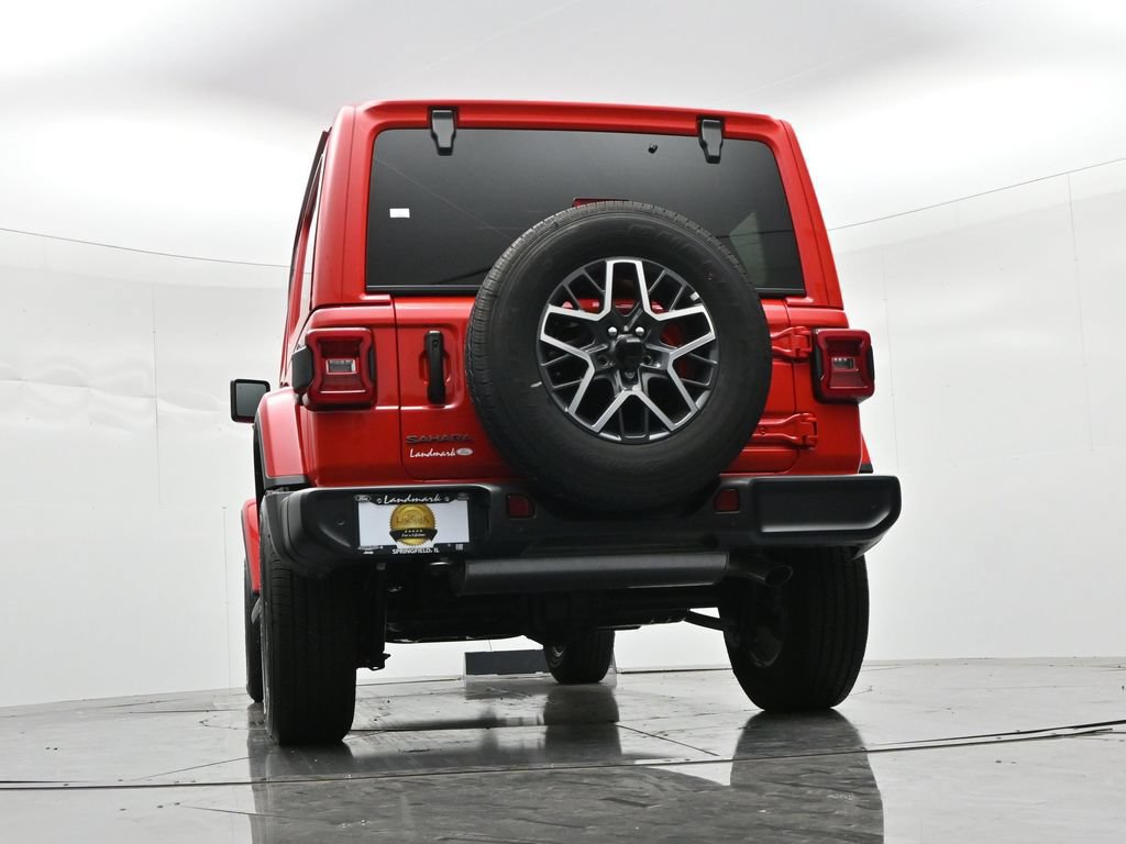 Used 2026 Jeep Wrangler Unlimited Sahara AWD/4WD image 20