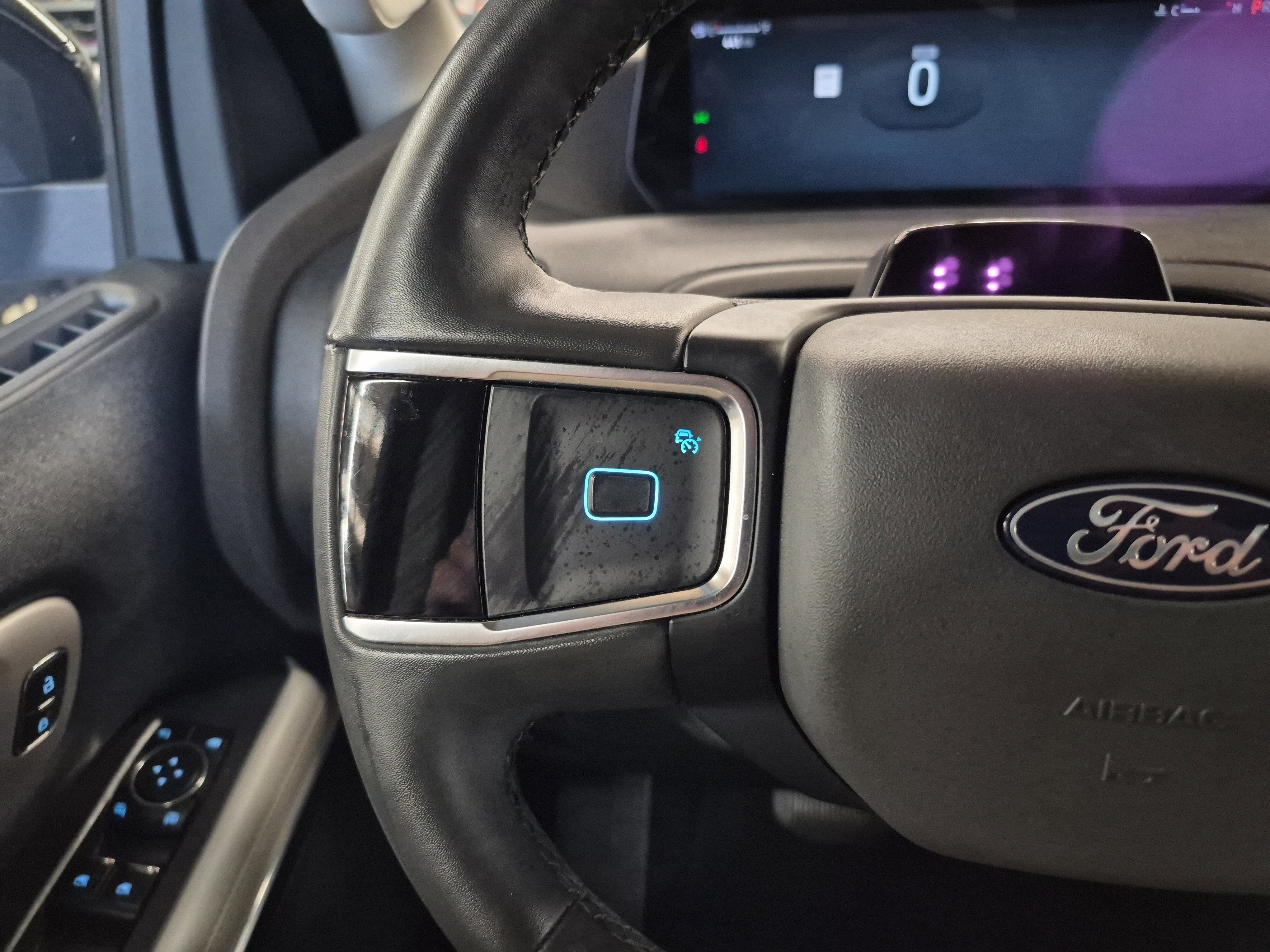 Certified 2025 Ford Expedition Max Active AWD/4WD image 30