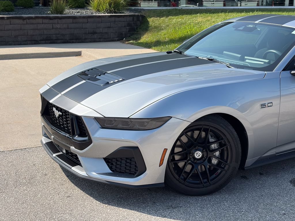 Certified 2025 Ford Mustang GT RWD image 2