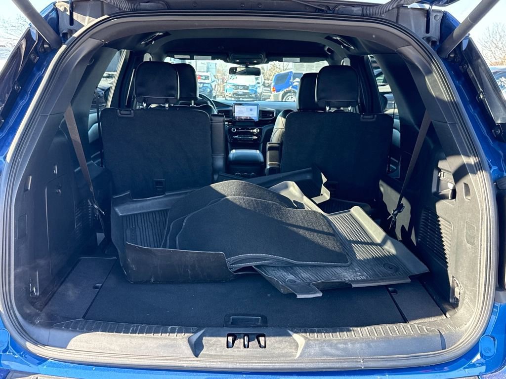 Certified 2022 Ford Explorer ST w/ ST Street Pack image 8