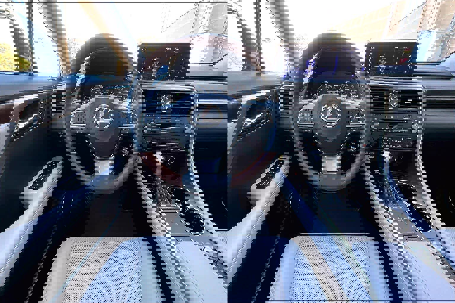 Used 2022 Lexus RX 350 FWD w/ Premium Package image 9