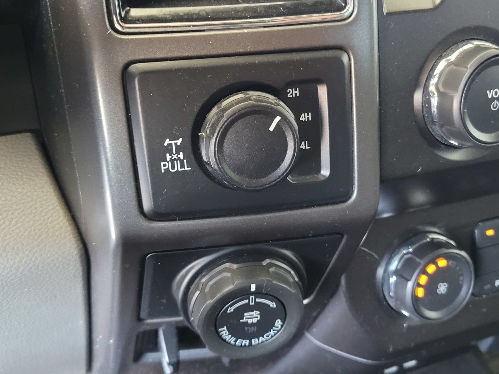 Certified 2019 Ford F150 XLT w/ Trailer Tow Package AWD/4WD image 24