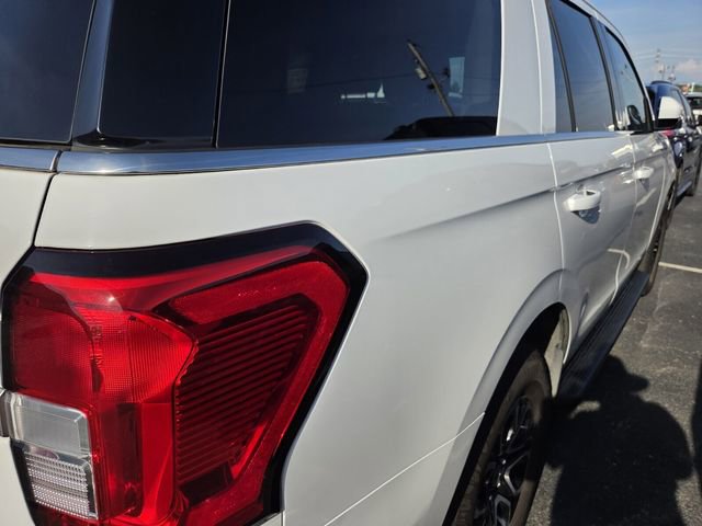 Certified 2023 Ford Expedition XLT RWD image 9
