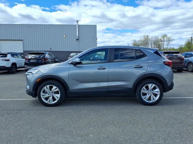 Used 2025 Buick Encore GX Preferred AWD/4WD image 8