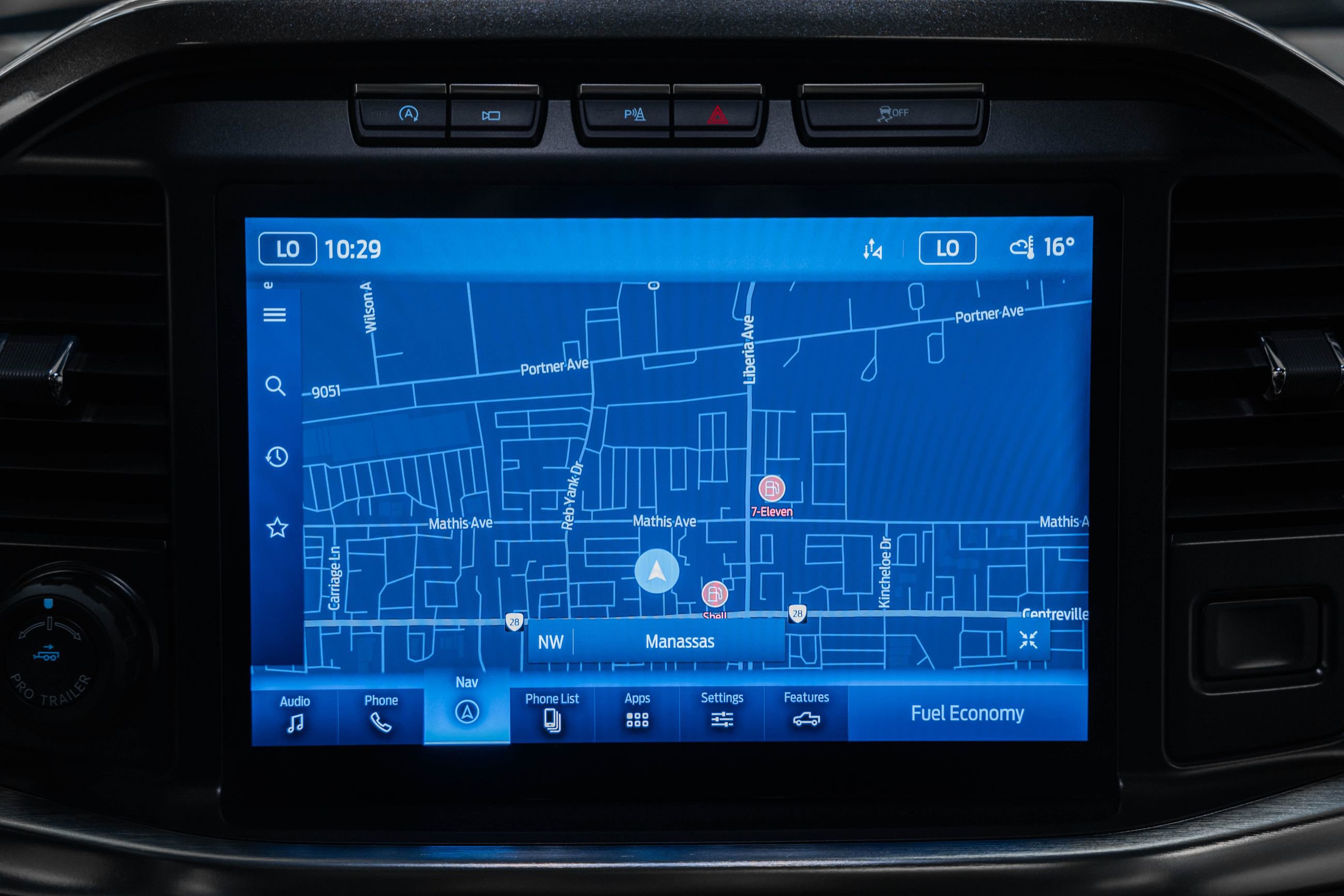 Certified 2023 Ford F150 Lariat w/ Equipment Group 502A High image 29