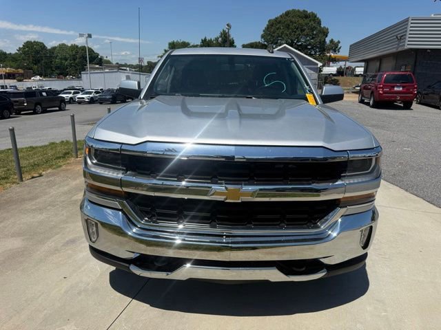 Used 2018 Chevrolet Silverado 1500 LT w/ All Star Edition AWD/4WD image 3