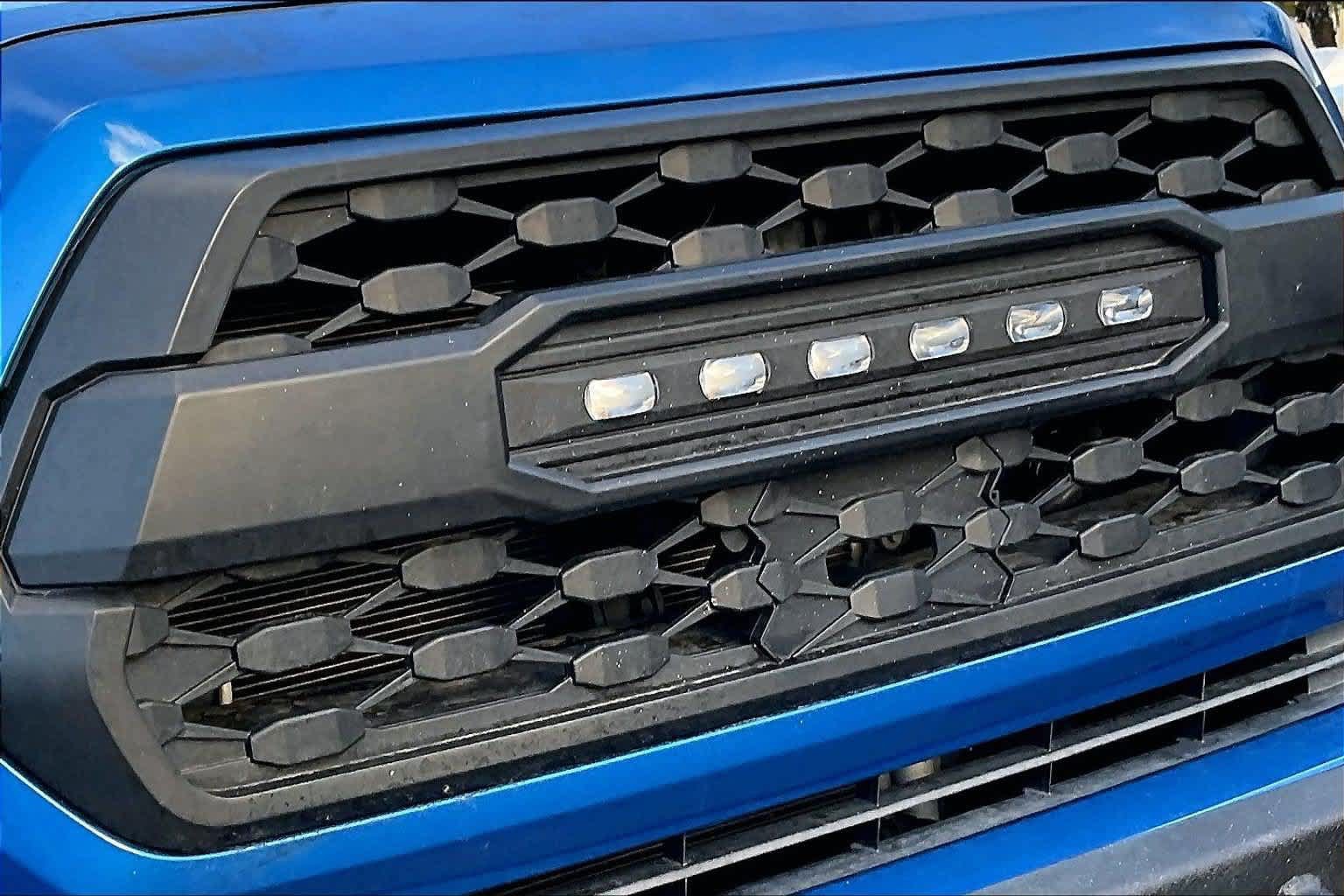 Used 2017 Toyota Tacoma TRD Sport RWD image 33