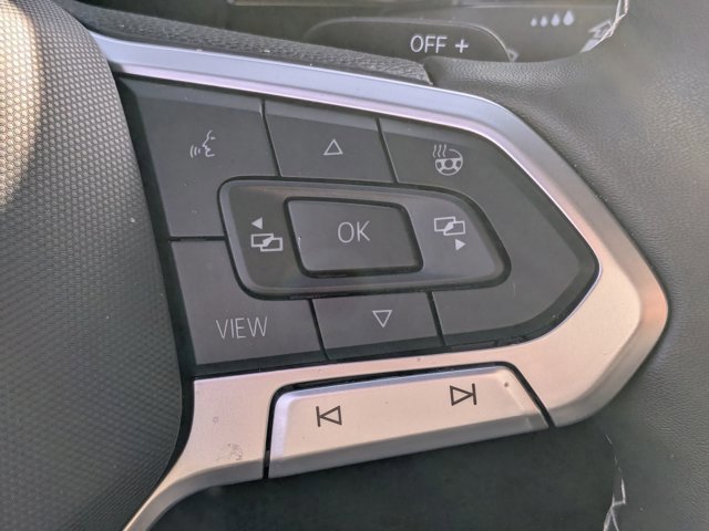 Used 2024 Volkswagen Atlas Cross Sport SE image 26