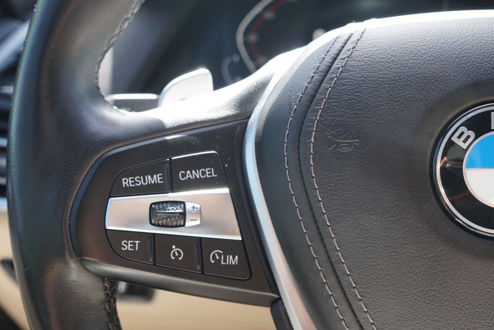 Used 2020 BMW X5 sDrive40i w/ Convenience Package RWD image 17