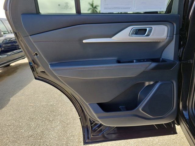 Certified 2025 Ford Explorer Active image 16