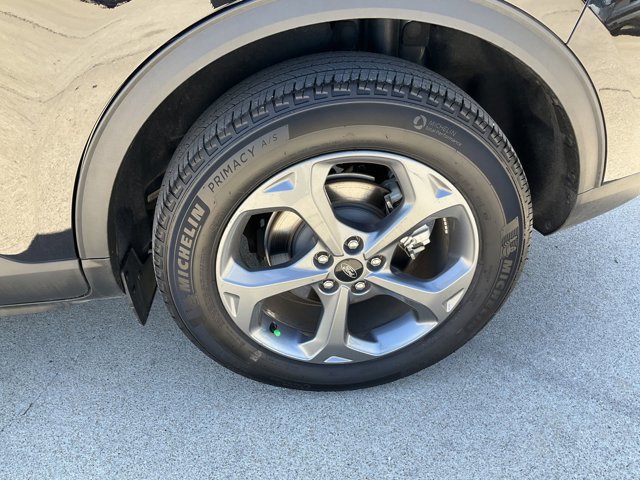 Certified 2025 Ford Escape ST-Line AWD/4WD image 13