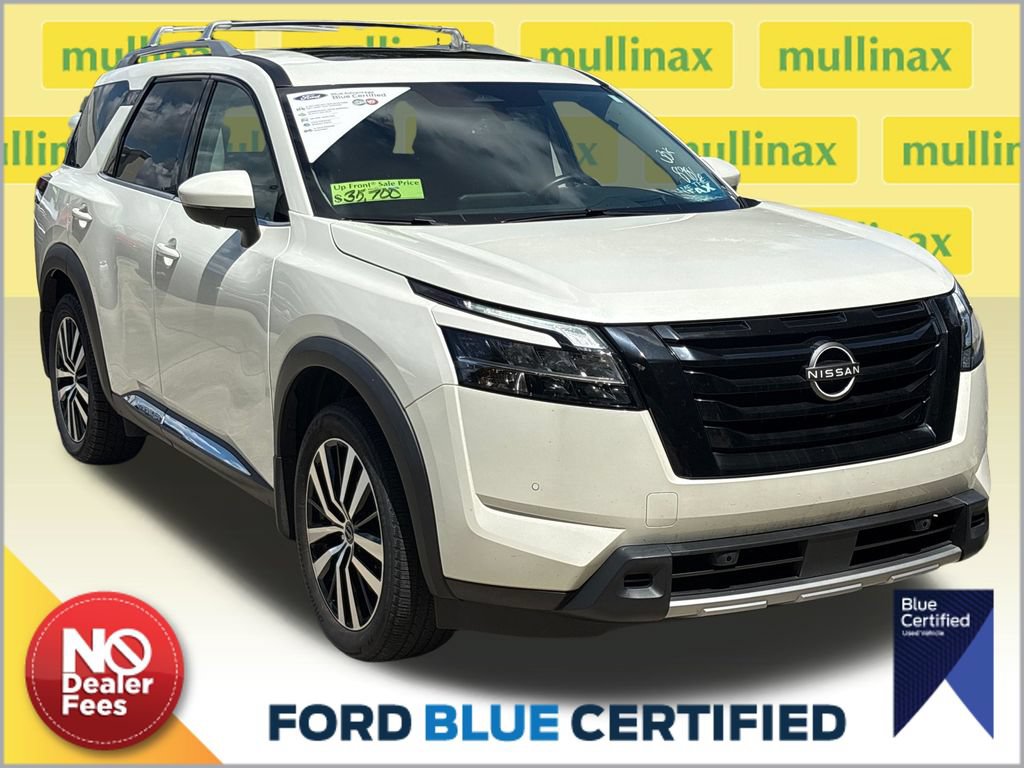 Used 2024 Nissan Pathfinder Platinum w/ Black Appearance Package FWD image 1