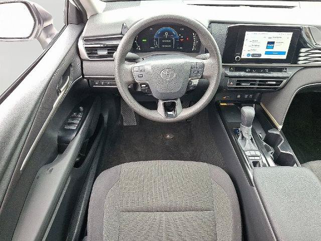 Used 2025 Toyota Camry LE FWD image 12