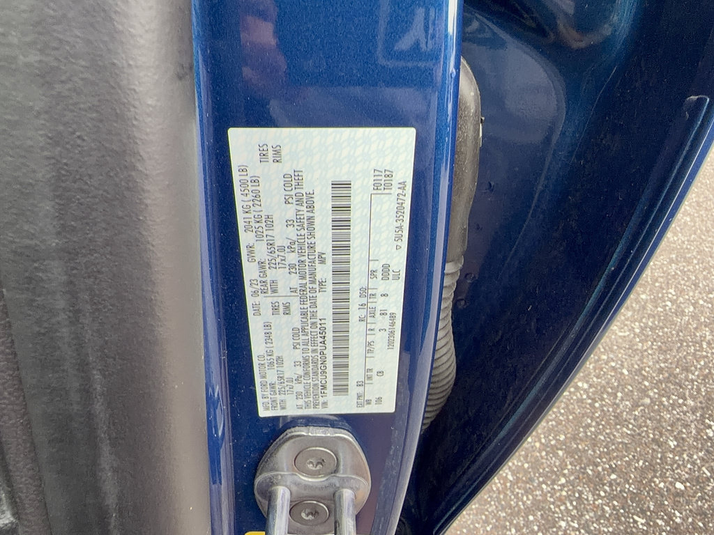 Certified 2023 Ford Escape Active AWD/4WD image 32