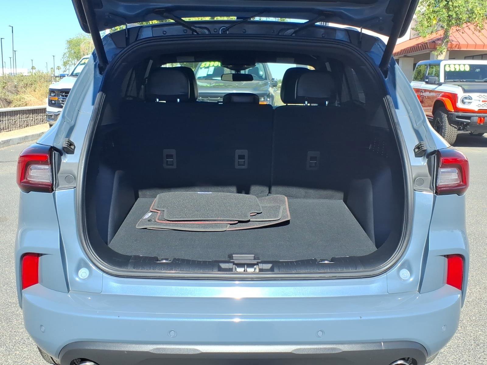 Certified 2023 Ford Escape ST-Line w/ Tech Pack #1 FWD image 10