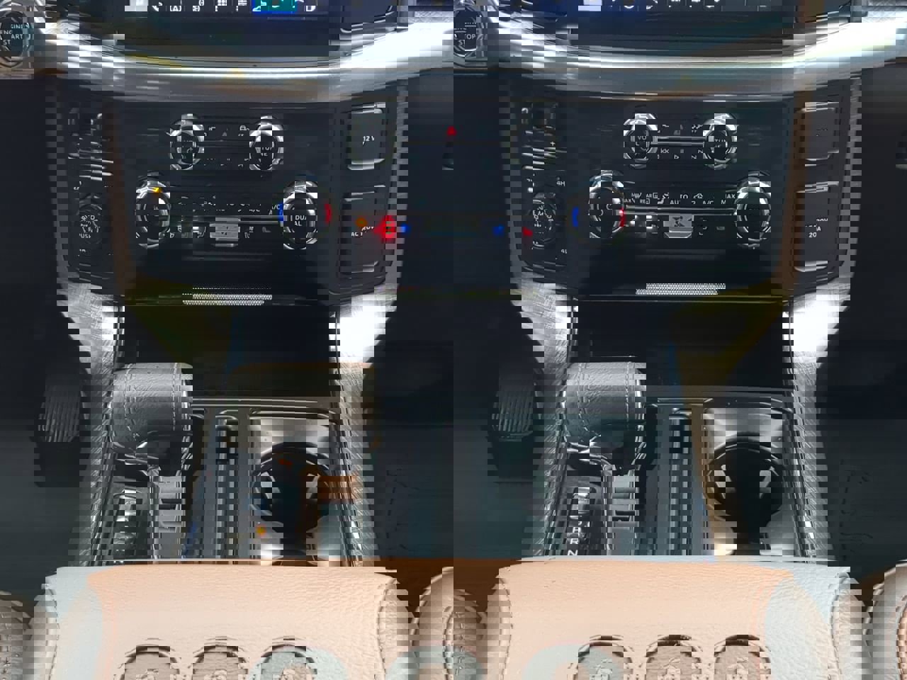 Certified 2025 Ford F150 King Ranch w/ FX4 Off-Road Package image 18