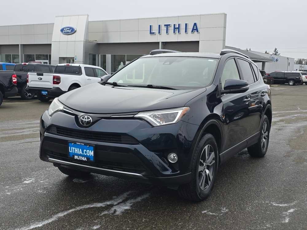 Used 2018 Toyota RAV4 XLE image 1