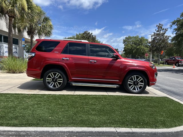 Used 2022 Toyota 4Runner Limited RWD image 4