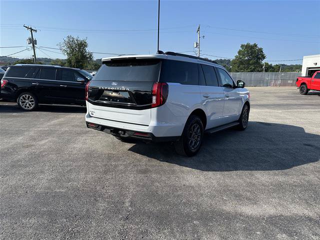 Certified 2025 Ford Expedition Active AWD/4WD image 7