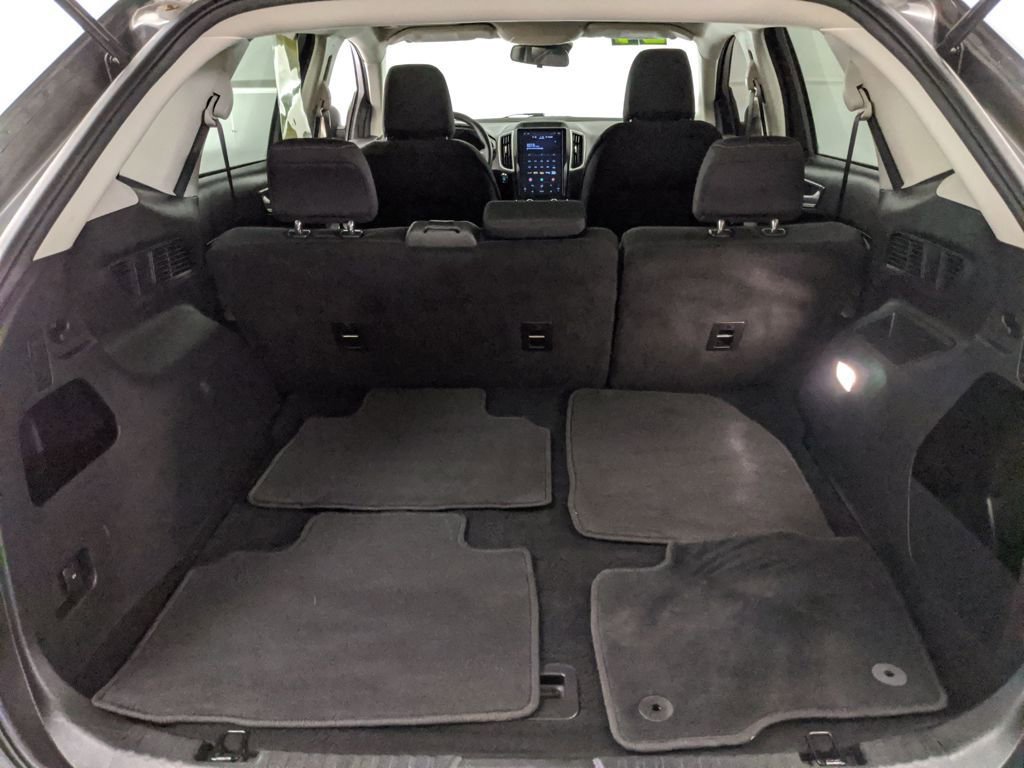 Certified 2024 Ford Edge SE image 24