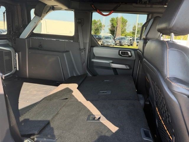 Certified 2023 Ford Bronco Badlands w/ Sasquatch Package AWD/4WD image 32