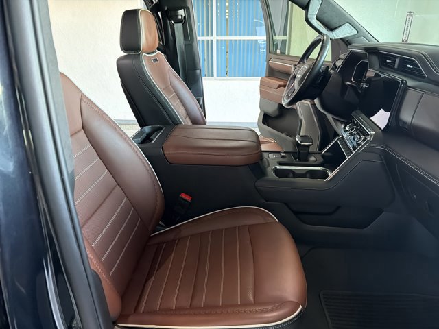 Used 2024 GMC Sierra 1500 Denali Ultimate image 17