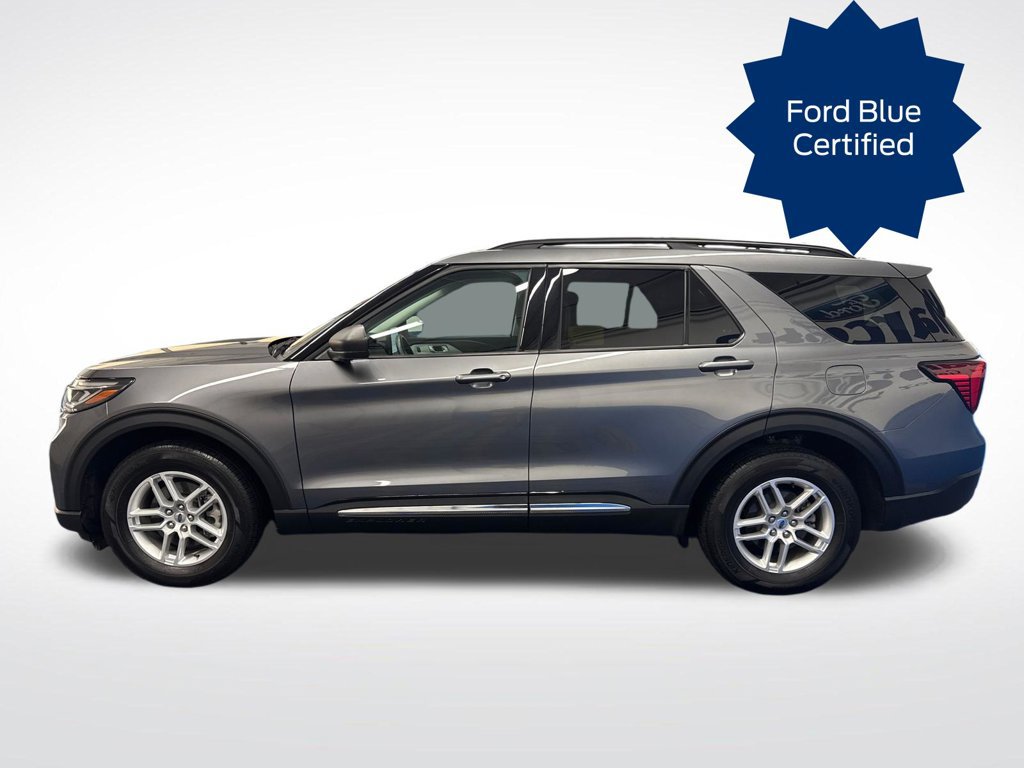 Certified 2025 Ford Explorer Active AWD/4WD image 2