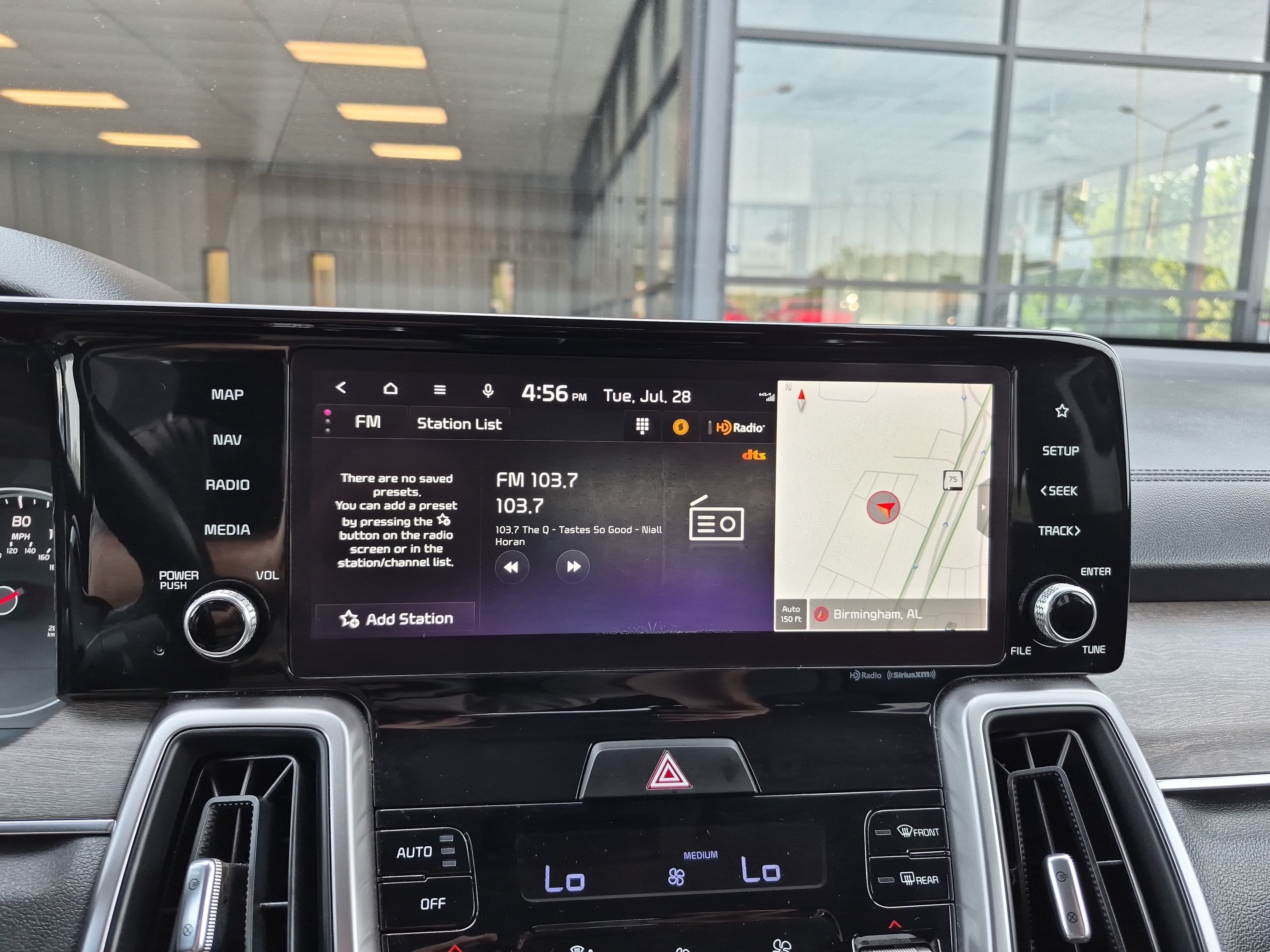 Used 2023 Kia Sorento S w/ Panoramic Sunroof Package AWD/4WD image 37