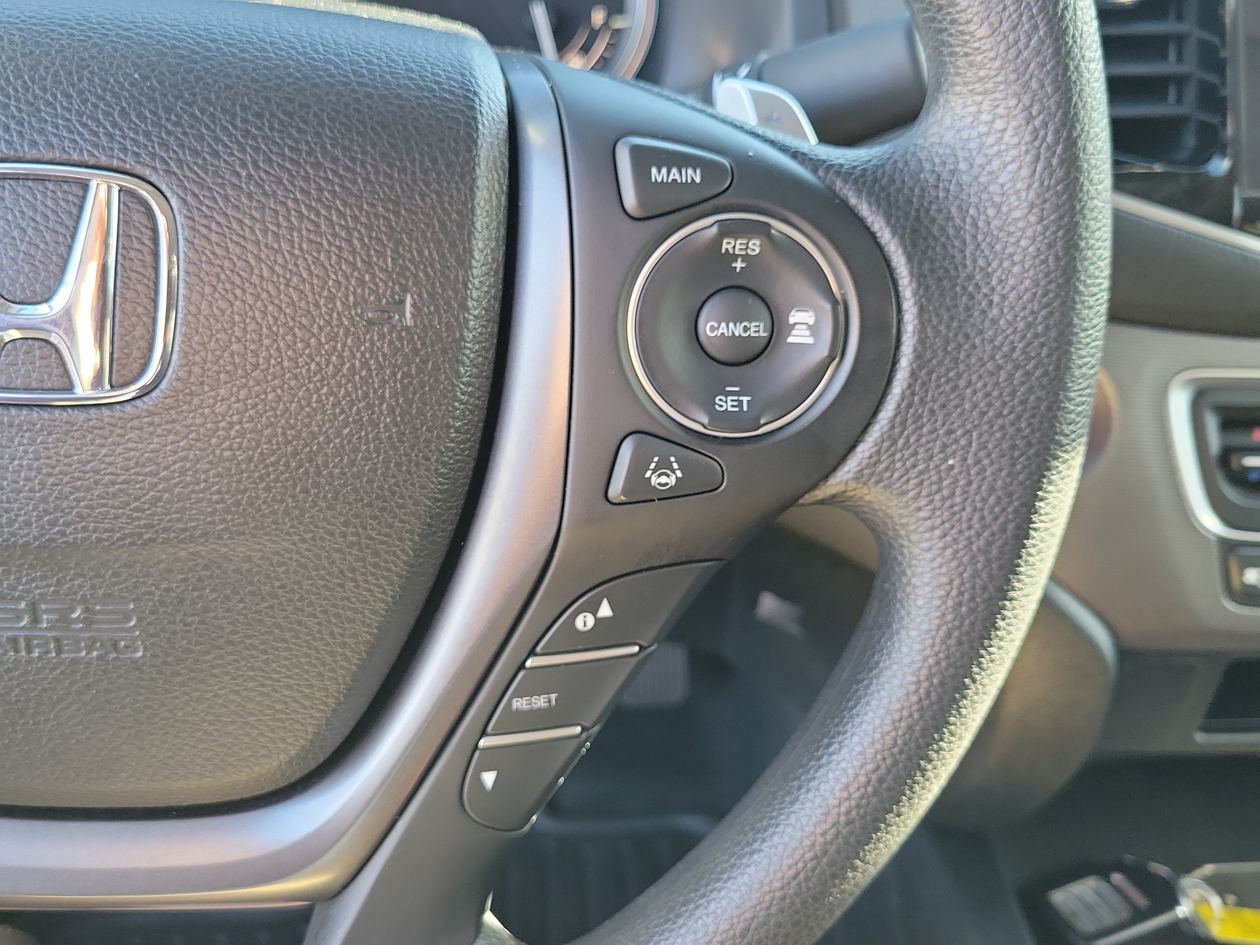 Used 2023 Honda Ridgeline Sport image 7