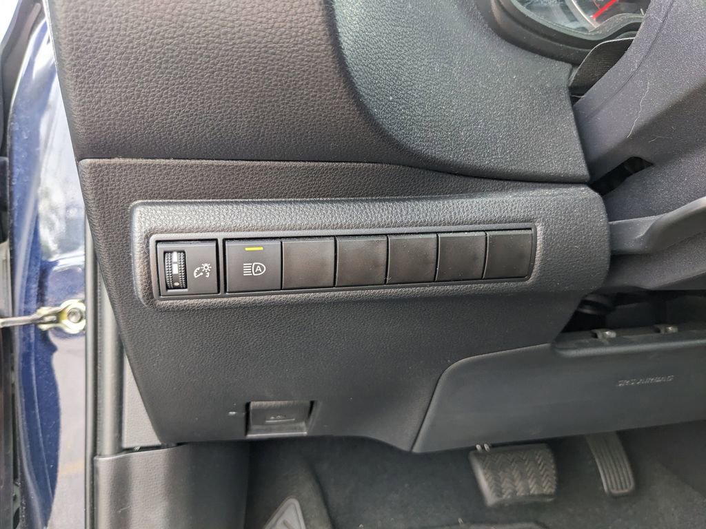 Used 2022 Toyota Corolla SE image 25
