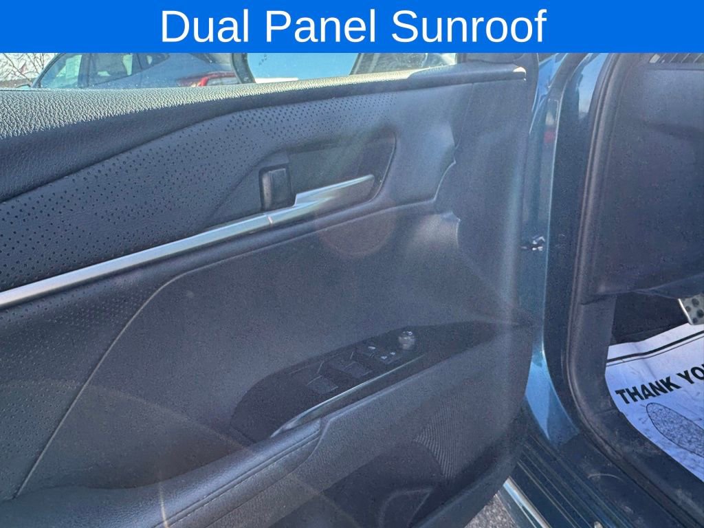 Used 2025 Toyota Camry XSE image 13