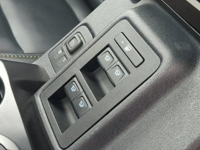 Certified 2025 Ford Bronco Badlands AWD/4WD image 14