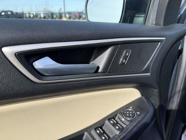 Certified 2022 Ford Edge SEL w/ Convenience Package AWD/4WD image 13