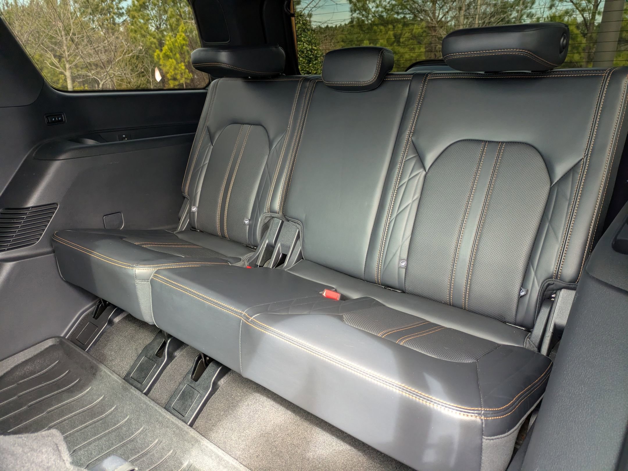 Certified 2024 Ford Expedition Platinum image 30