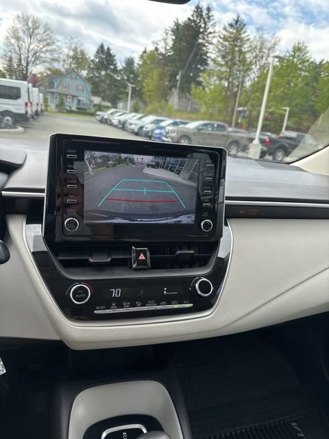 Used 2020 Toyota Corolla LE FWD image 29